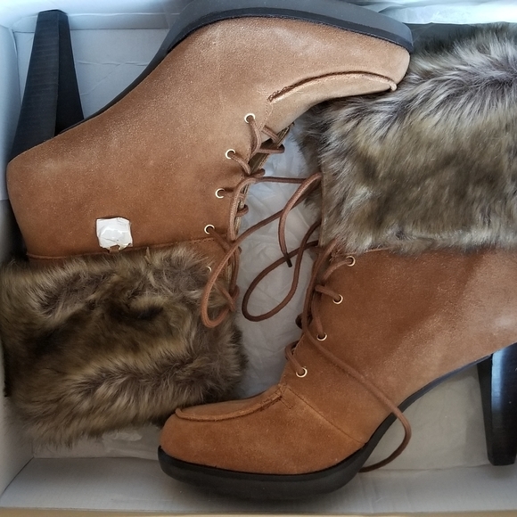 NWT Michael Kors Suede Boots with Faux Fur Trim - Picture 8 of 11